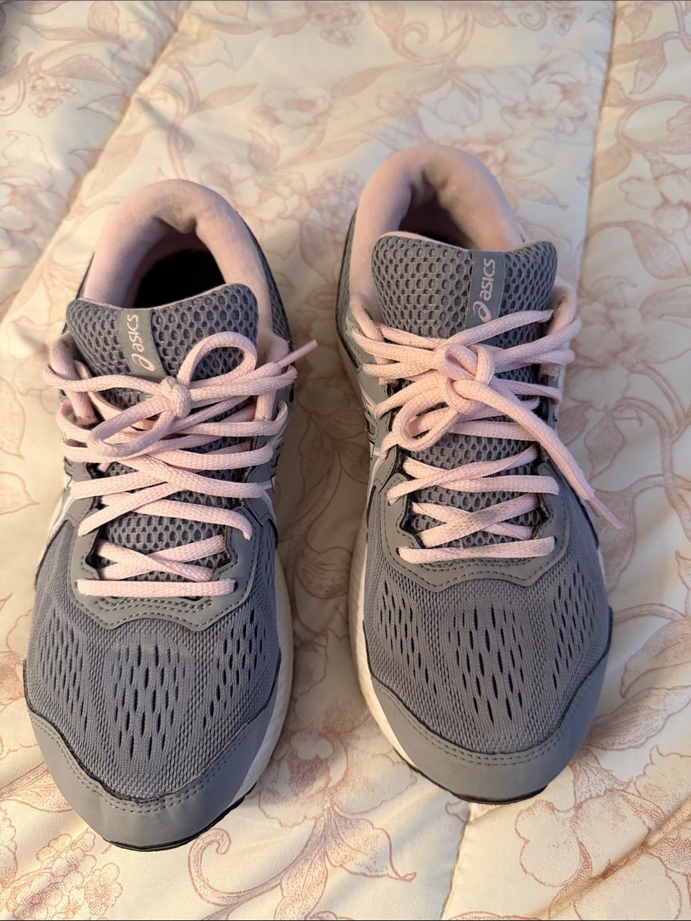 ASICS Women's Gray and Light Pink Athletic Running Sneakers
